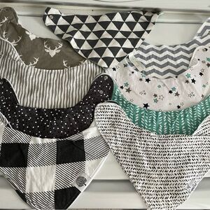 Patterned Baby Bandana Bib Set